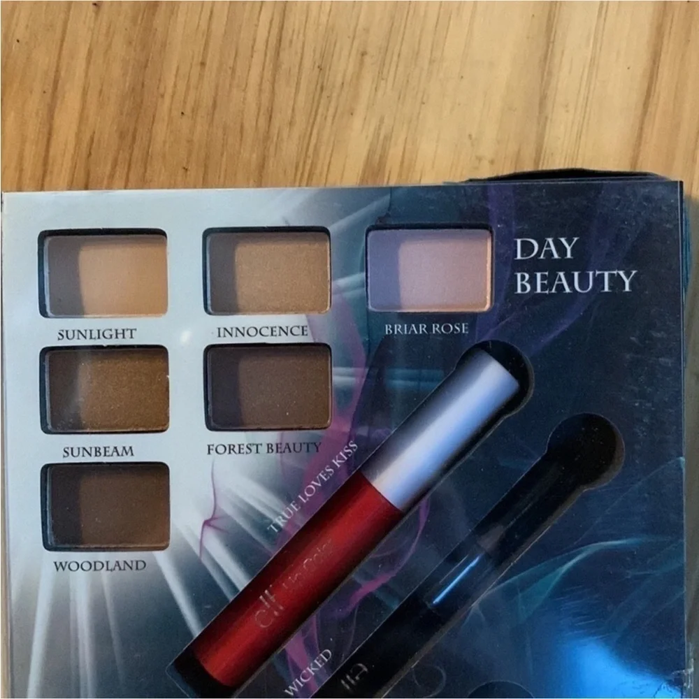ELF Disney Good vs. Evil Let the Drama Begin beauty book / makeup set New